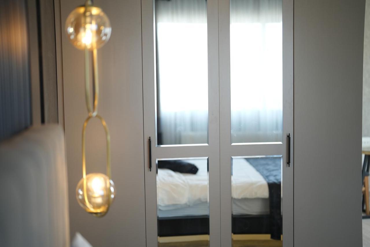 Marlen Hotel Bayrakli Izmir Exteriör bild