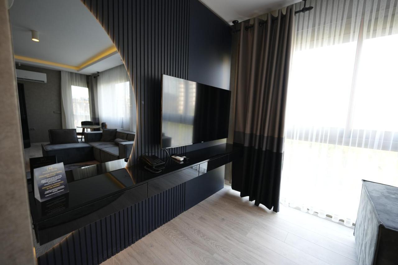 Marlen Hotel Bayrakli Izmir Exteriör bild