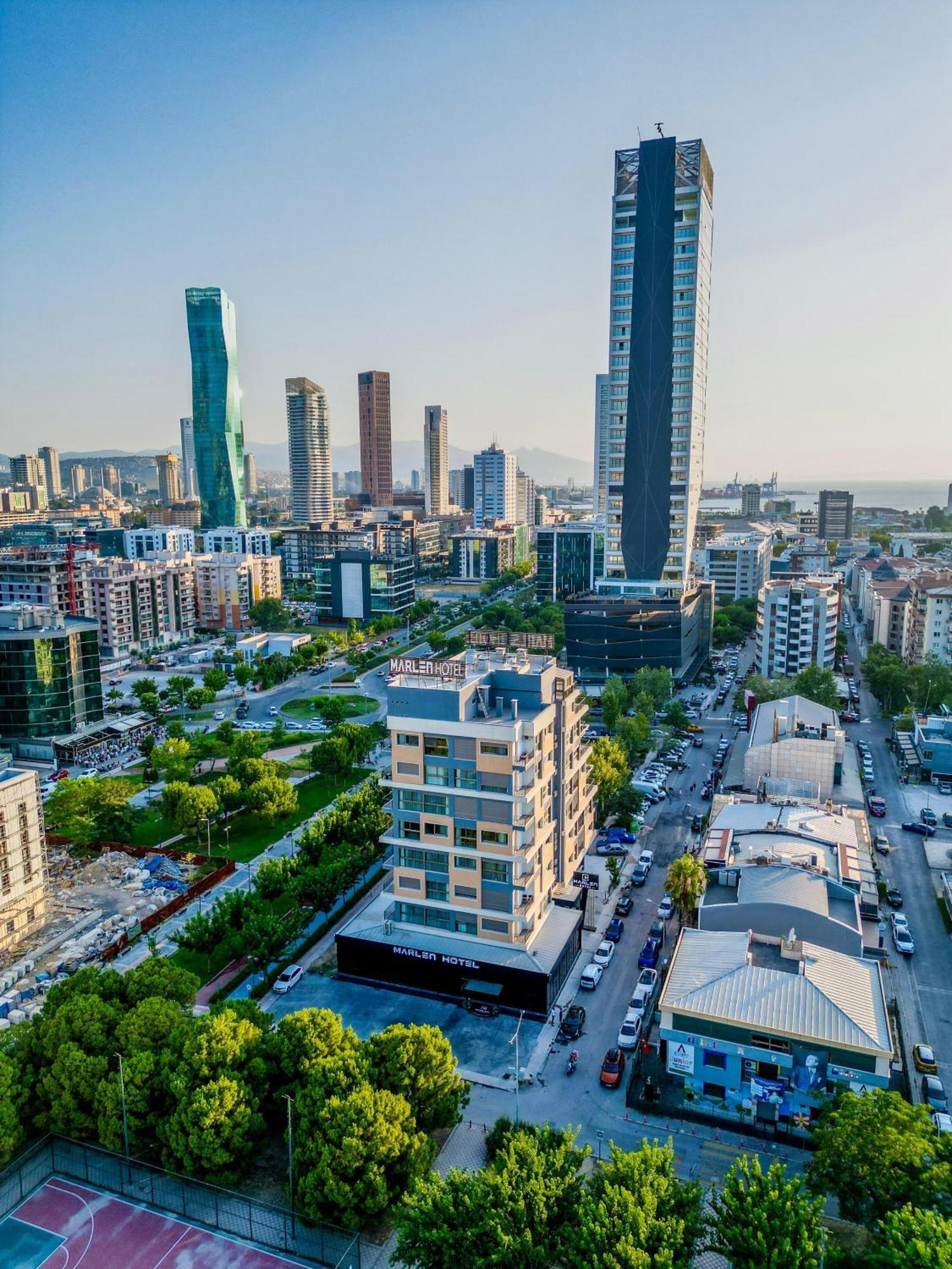 Marlen Hotel Bayrakli Izmir Exteriör bild